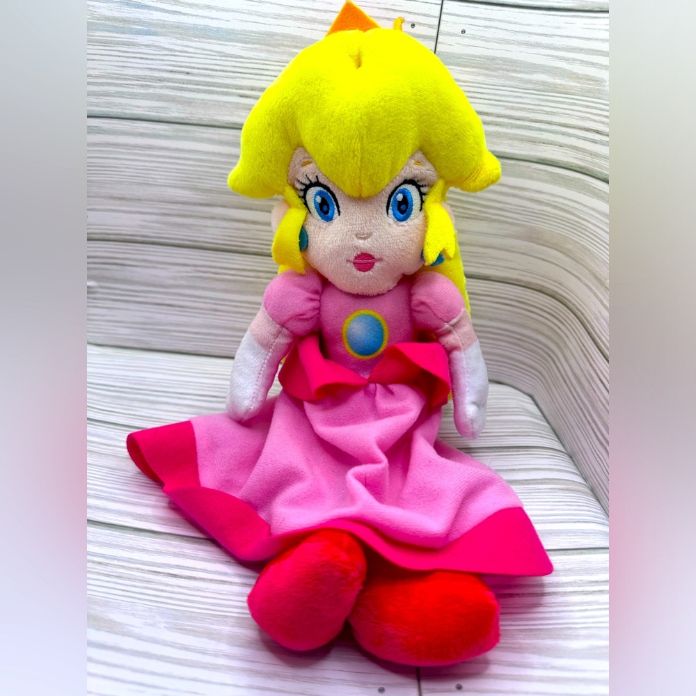 Super Mario Princess Peach 12”Plush